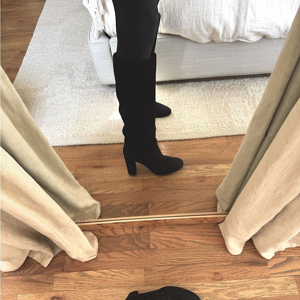 Black suede knee high boots, size 10/40, 85mm/ 3.3” heel
Height